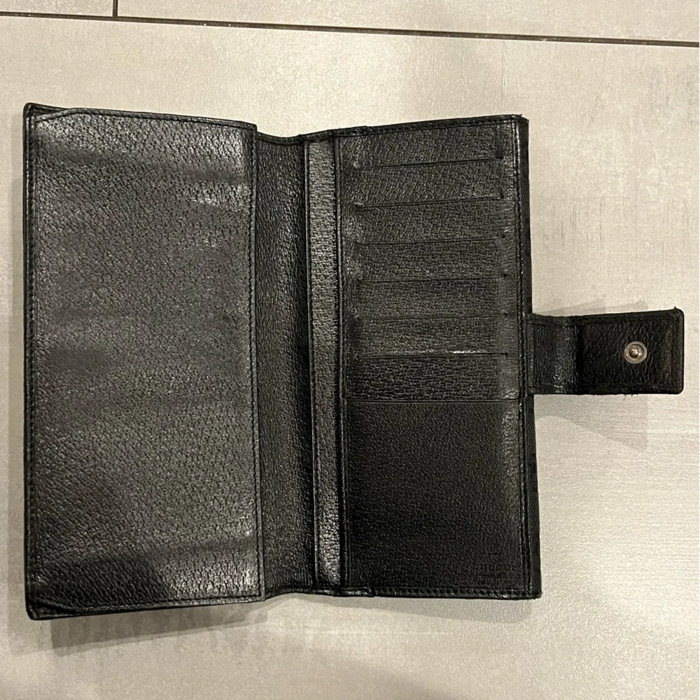 Authentic Gucci Black Monogram Long Wallet - Picture 8 of 10